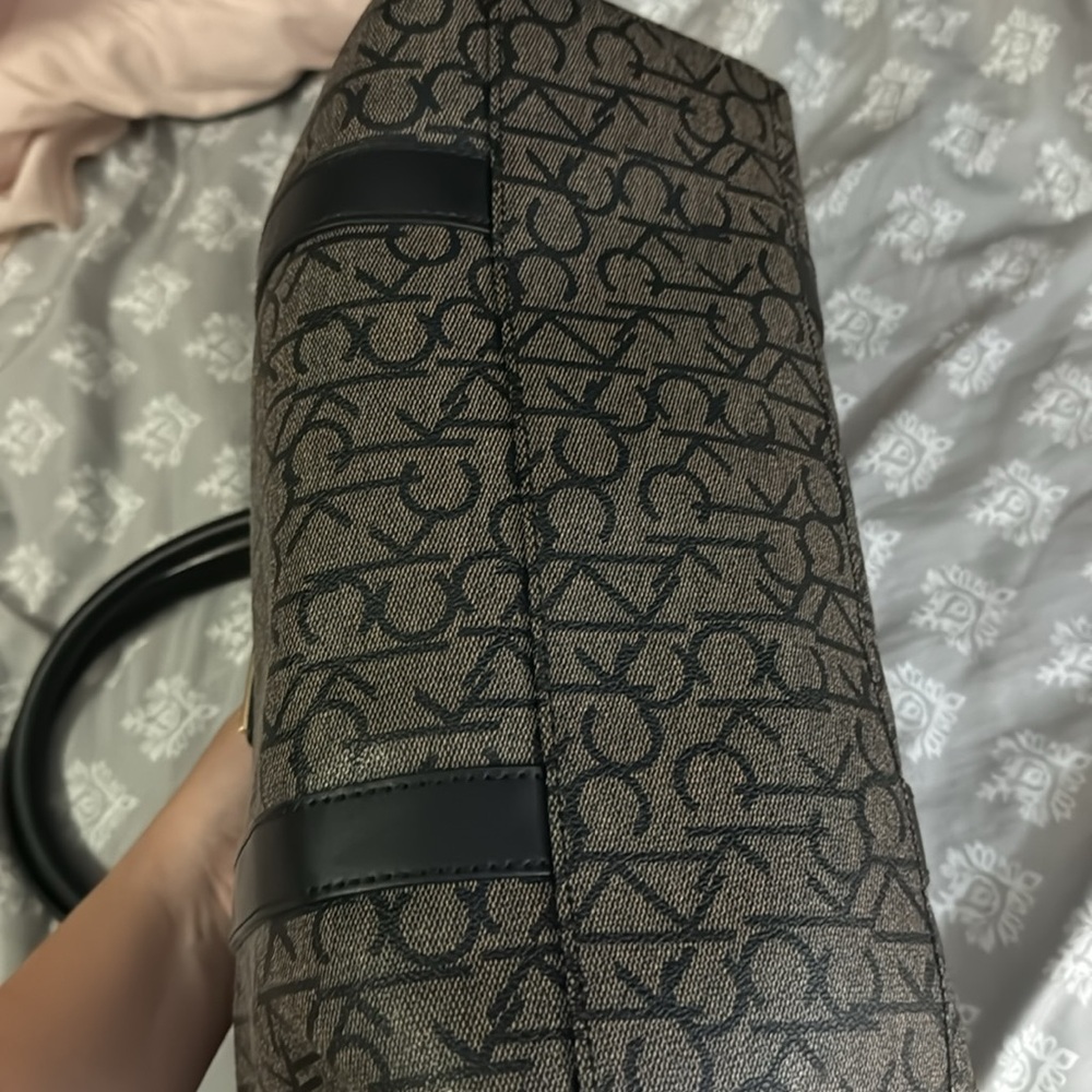 Calvin Klein purse - Picture 11 of 11